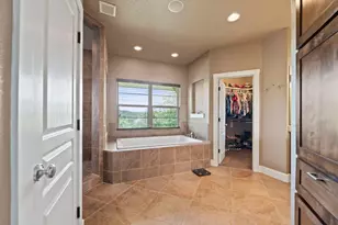 116 Kipahulu Dr, Bastrop, TX 78602 - Photo 8