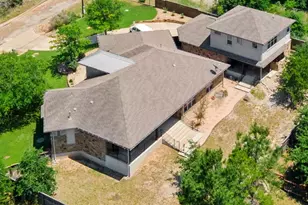 116 Kipahulu Dr, Bastrop, TX 78602 - Photo 2