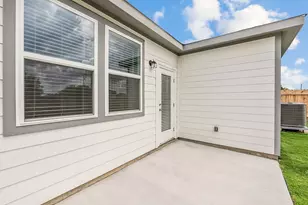 329 Sullivan Wy, Elgin, TX 78621 - Photo 22