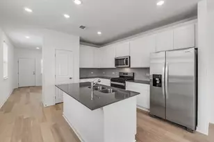 329 Sullivan Wy, Elgin, TX 78621 - Photo 6