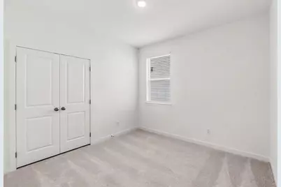 329 Sullivan Way, Elgin, TX 78621 - Photo 16