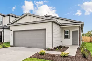 329 Sullivan Wy, Elgin, TX 78621 - Photo 2