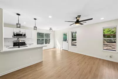 1708 E 17th Street #B, Austin, TX 78702 - Photo 6