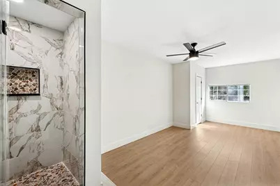 1708 E 17th Street #B, Austin, TX 78702 - Photo 16