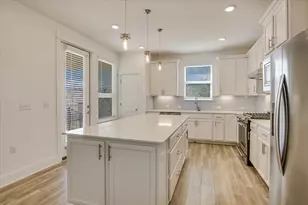 702 Kitty Hawk Rd, Georgetown, TX 78633 - Photo 8