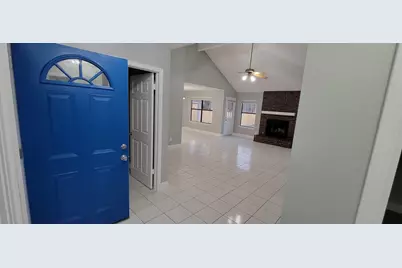 16207 Parkway Drive, Pflugerville, TX 78660 - Photo 2