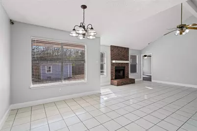 16207 Parkway Drive, Pflugerville, TX 78660 - Photo 4