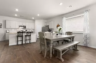 117 Mackinac Ln, Georgetown, TX 78626 - Photo 10