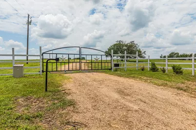 734 E Fm 485, Cameron, TX 76520 - Photo 6