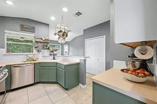 11301 Robert Wooding Dr, Austin, TX 78748 - Photo 12