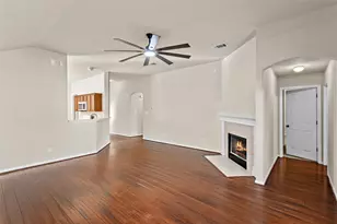 9401 Pioneer Forest Dr, Austin, TX 78744 - Photo 10