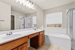 9401 Pioneer Forest Dr, Austin, TX 78744 - Photo 14