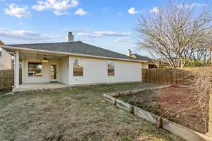 9401 Pioneer Forest Dr, Austin, TX 78744 - Photo 26