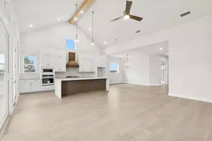 2005 Sundown Trl, Georgetown, TX 78628 - Photo 6