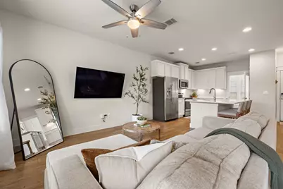 13501 Metric Boulevard #25, Austin, TX 78727 - Photo 8