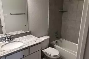 713 Woodview Dr, Leander, TX 78641 - Photo 2