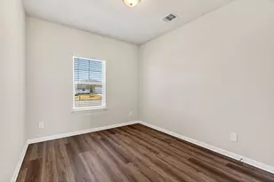 145 Honey Bee Rd, Jarrell, TX 76537 - Photo 10