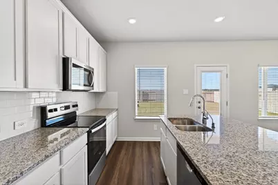 145 Honey Bee Road, Jarrell, TX 76537 - Photo 8