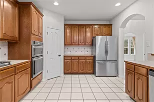 10700 Pointe View Dr, Austin, TX 78738 - Photo 12