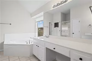10700 Pointe View Dr, Austin, TX 78738 - Photo 22