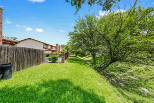 8903 Trone Cir, Austin, TX 78758 - Photo 18