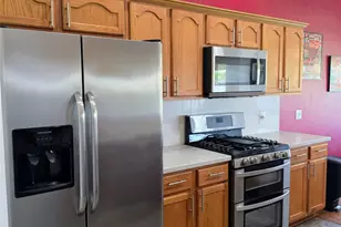 226 Lakemont Dr, Hutto, TX 78634 - Photo 12