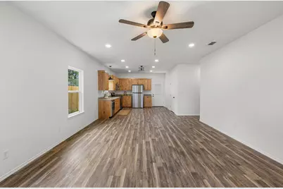 1110 Caldwell, Lexington, TX 78947 - Photo 10