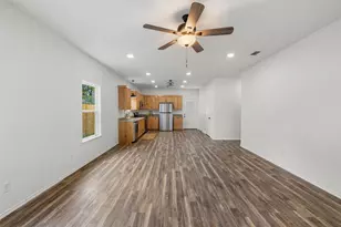 1110 Caldwell, Lexington, TX 78947 - Photo 10