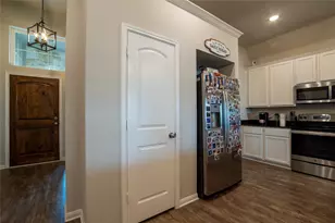 3936 Aransas Dr, Belton, TX 76513 - Photo 10