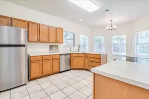 12508 Mixson Dr, Austin, TX 78732 - Photo 12