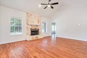 12508 Mixson Dr, Austin, TX 78732 - Photo 8