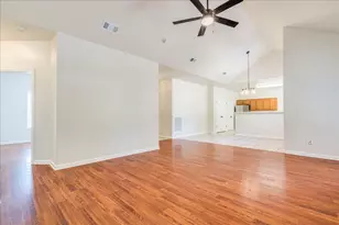 12508 Mixson Dr, Austin, TX 78732 - Photo 10