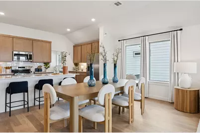 106 Malibu, Hutto, TX 78634 - Photo 6