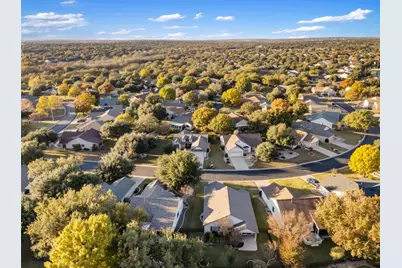 105 Lubbock Drive, Georgetown, TX 78633 - Photo 38