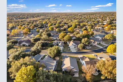 105 Lubbock Drive, Georgetown, TX 78633 - Photo 2
