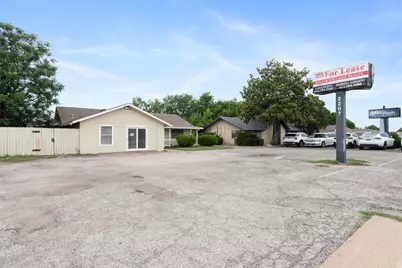 2207 W Parmer Lane, Austin, TX 78727 - Photo 2