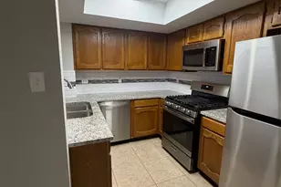 8009 Tuscarora Trail, Austin, TX 78729 - Photo 6