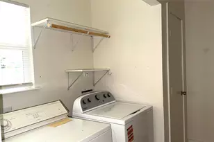 401 W 55 1/2 St, Austin, TX 78751 - Photo 10