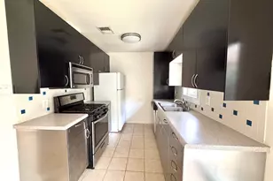 401 W 55 1/2 St, Austin, TX 78751 - Photo 2