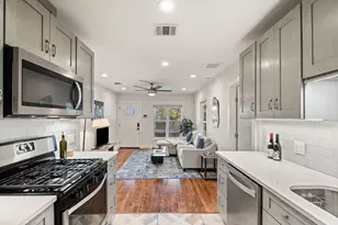 2702 Crest Ave, Austin, TX 78702 - Photo 4