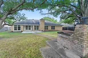 10403 Pinehurst Dr, Austin, TX 78747 - Photo 26