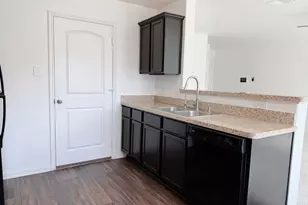 3000 Cressler Ln, Jarrell, TX 76537 - Photo 10