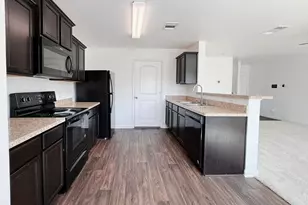 3000 Cressler Ln, Jarrell, TX 76537 - Photo 12