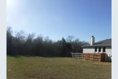 317 Gettysburg Loop, Elgin, TX 78621 - Photo 14