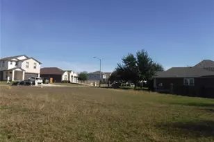 317 Gettysburg Loop, Elgin, TX 78621 - Photo 2