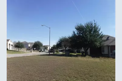 317 Gettysburg Loop, Elgin, TX 78621 - Photo 12