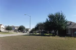 317 Gettysburg Loop, Elgin, TX 78621 - Photo 12