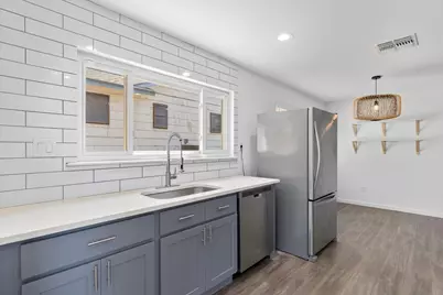 9404 Meadow Vale, Austin, TX 78758 - Photo 16