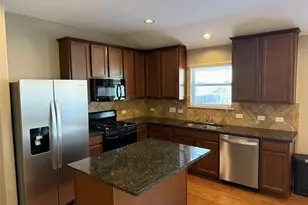 419 Strawberry Blonde Dr, Buda, TX 78610 - Photo 2