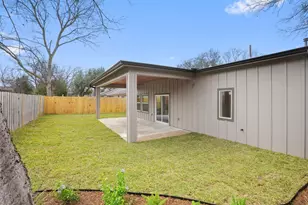 6307 Clubway Ln, Austin, TX 78745 - Photo 32